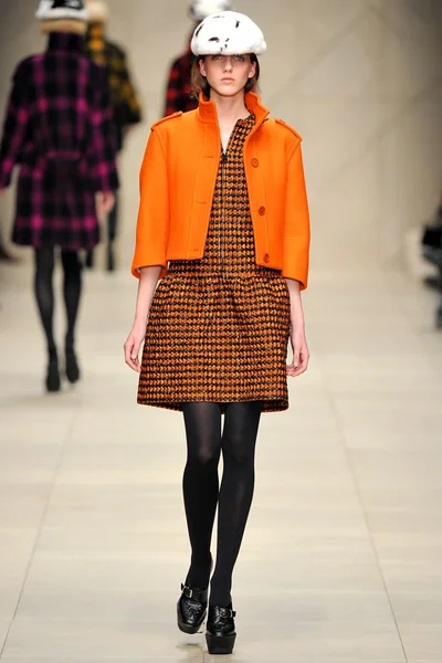 Look 17